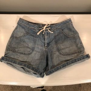 Women’s Vintage Old Navy Jean Shorts sz. 6